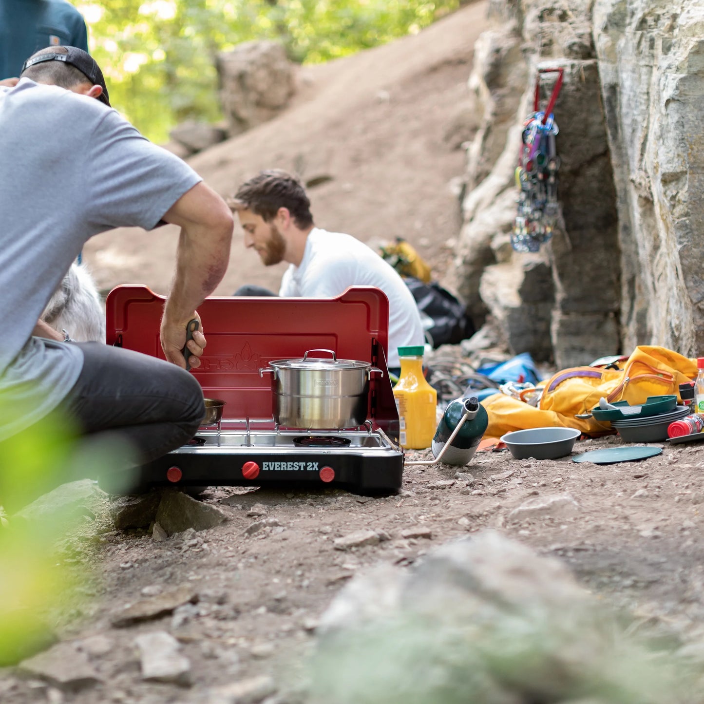 Unleash Your Outdoor Culinary Skills with the Mountain Series Everest 2 Burner Propane Stove - 40,000 BTU Power for Ultimate Cooking Adventure